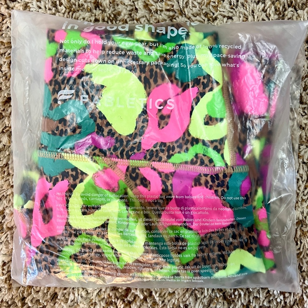 Fabletics Define Powerhold high-waisted 7/8 Legging in Tropical Oasis - NWT - SM - Picture 11 of 11